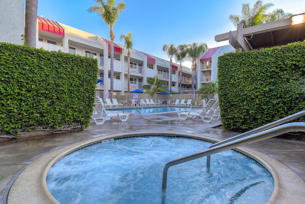 Motel 6-Anaheim, Ca - Maingate Екстер'єр фото