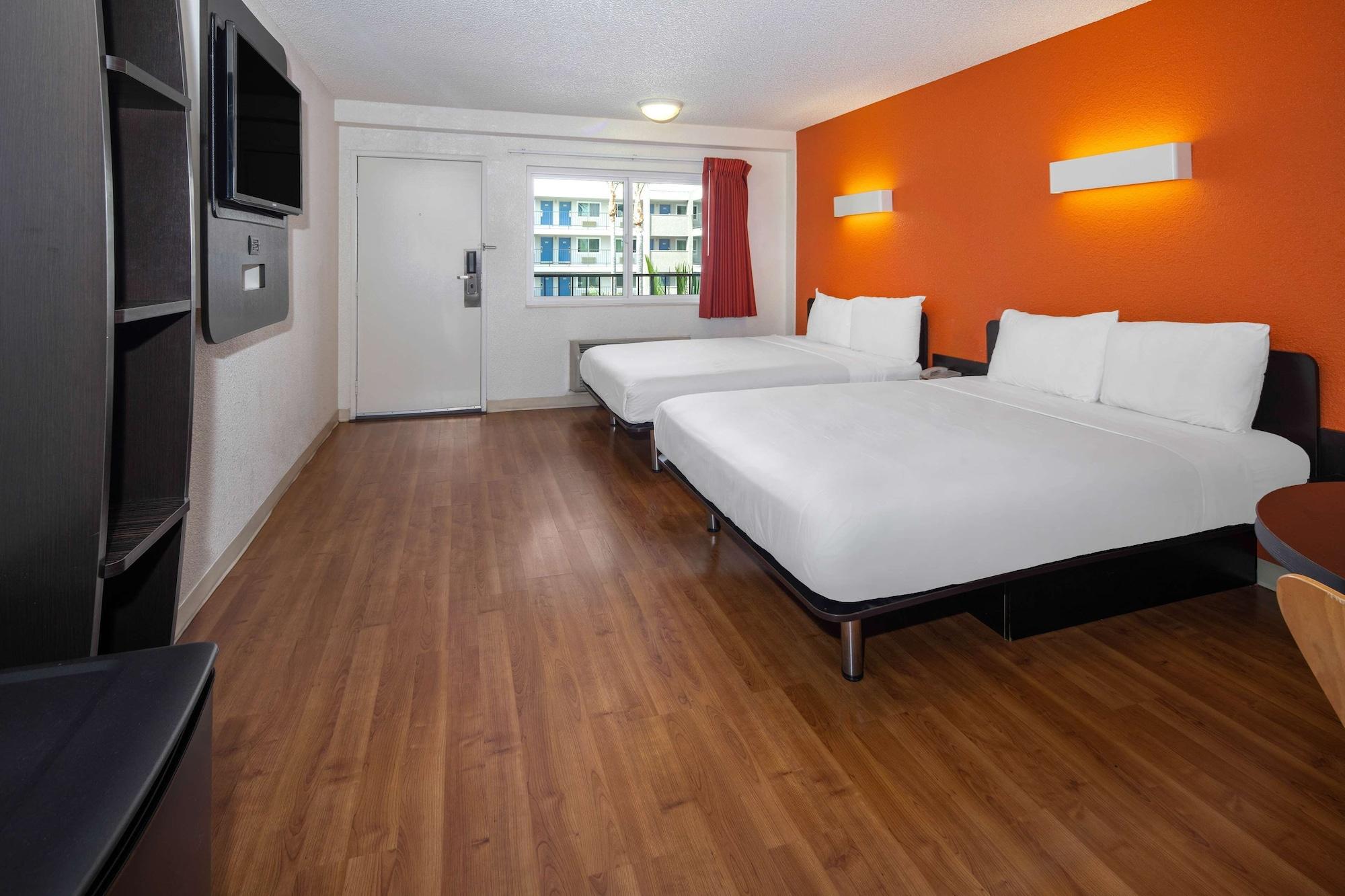Motel 6-Anaheim, Ca - Maingate Екстер'єр фото