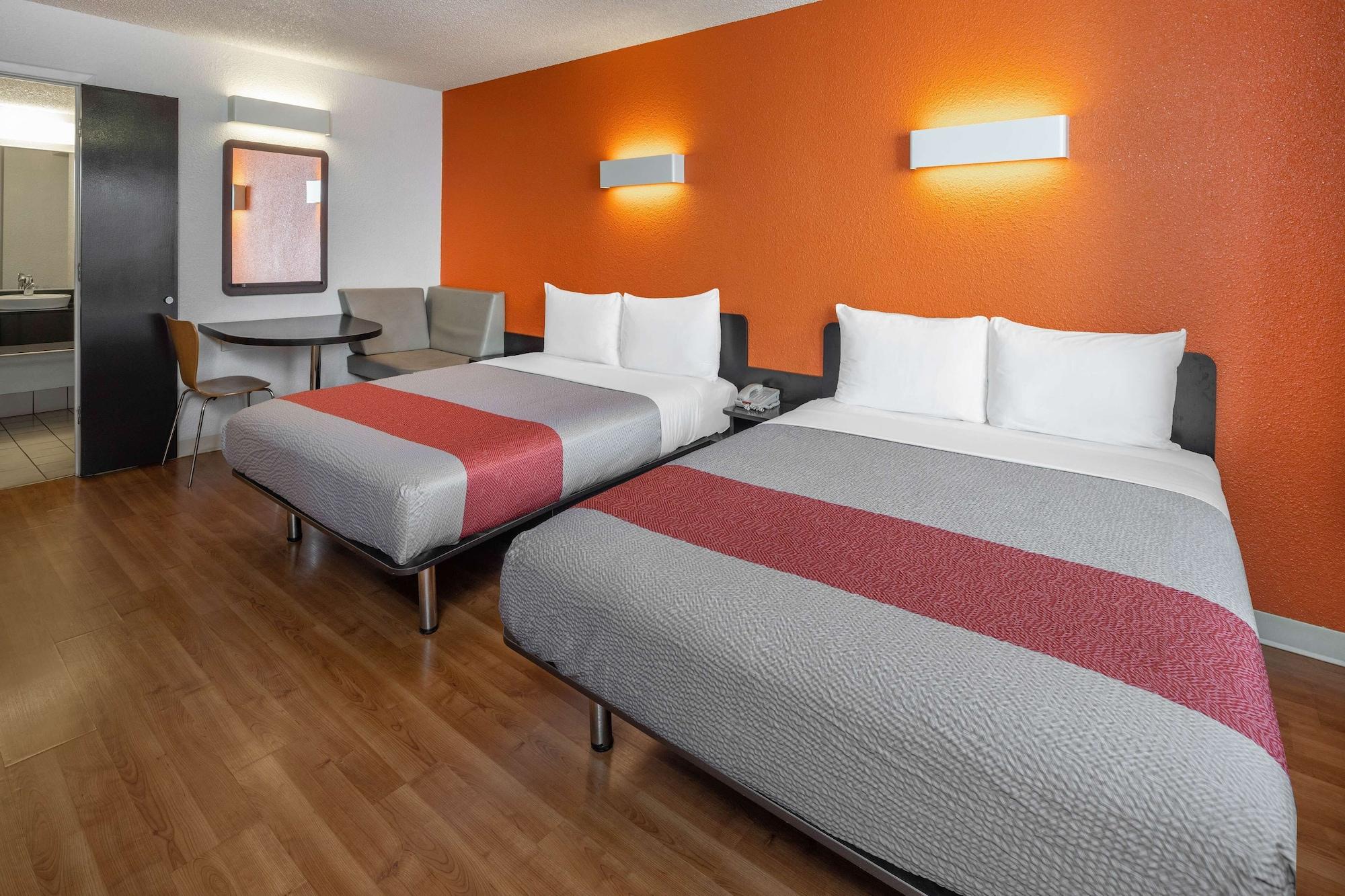 Motel 6-Anaheim, Ca - Maingate Екстер'єр фото