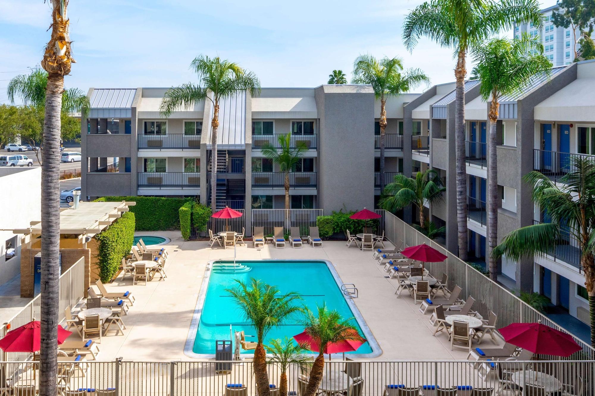 Motel 6-Anaheim, Ca - Maingate Екстер'єр фото