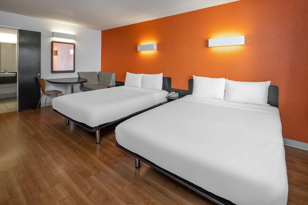 Motel 6-Anaheim, Ca - Maingate Екстер'єр фото